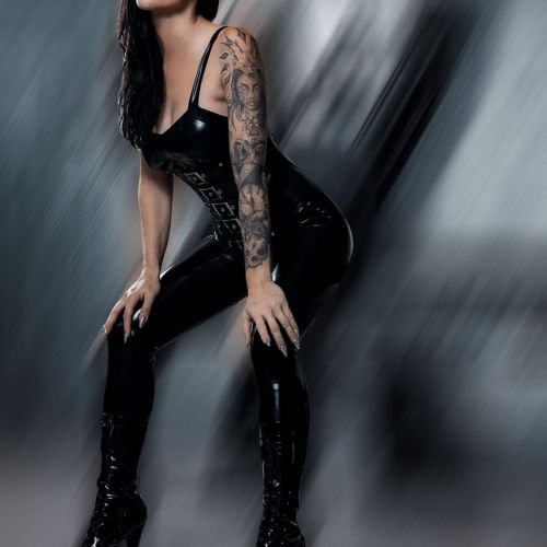 Miss Chloé Avelle - Foto 3 von 3