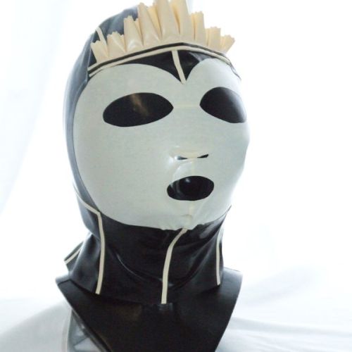 Masks and Hoods - Foto 60