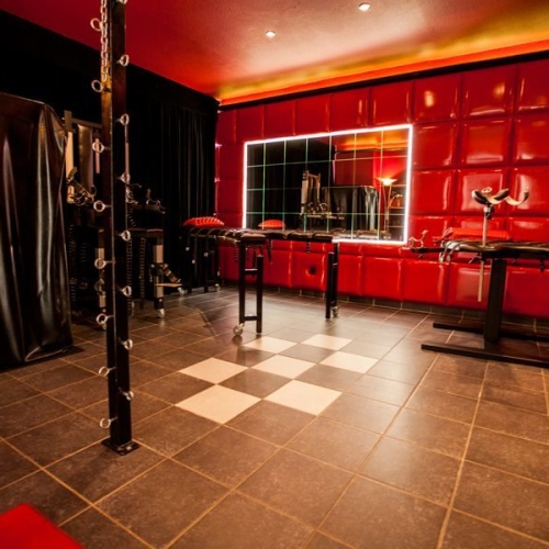 Foto 8 von 35 - Latexsuite