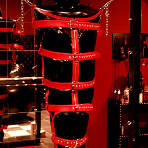 Foto 24 von 31 - Spezialanfertigungen in Latex