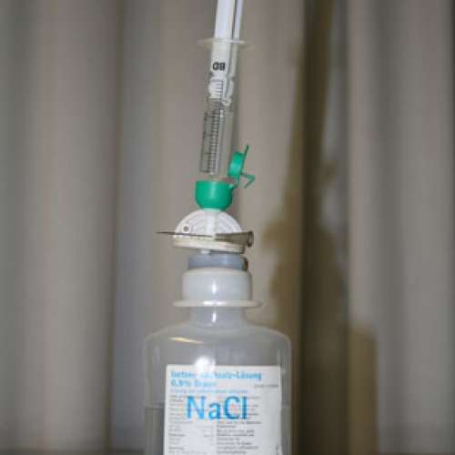 Photo 3 of 12 - Needles, Injections and Syringes 