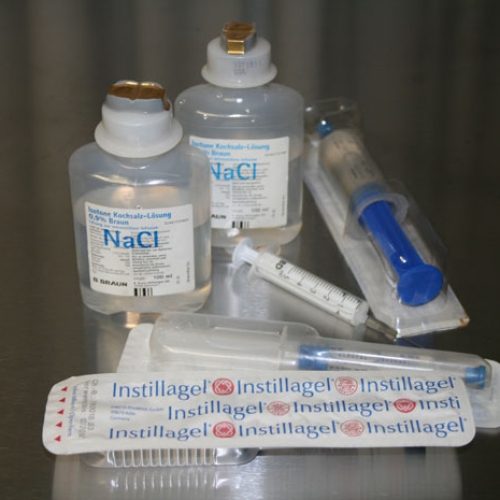Photo 9 of 12 - Needles, Injections and Syringes 