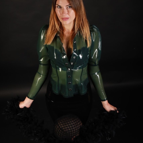 Foto 8 von 10 - MISTRESS MAGPIE