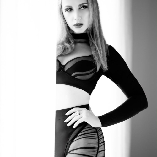 Photo 3 of 201 - Chloe Savage