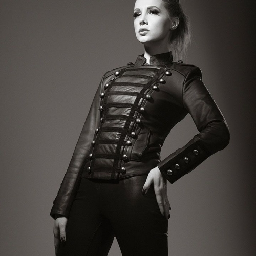 Foto 85 von 189 - Chloe Savage