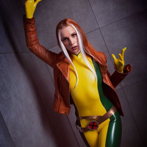 Foto 19 von 189 - Chloe Savage